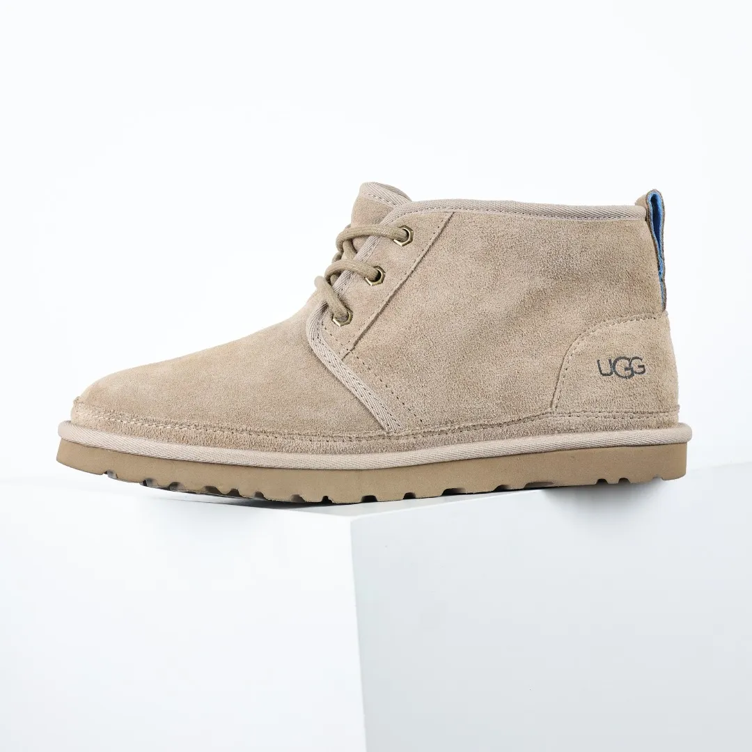 Pick up locally 💰640 Core recommendation with good price It is a very suitable choice for home furnishings. In the new year, uug launched a series of styles, which are partial to the preferences of young consumers and have also moved to the forefront of fashion trends. Shoe body material: water-repellent coated suede upper, 17mm UGGPURE™ implantable wool insole, lightweight non-slip and comfortable rubber outsole, with brand LOGO and trademark. Comes with a full set of packaging. Size: 35 36 37 38 39 40 41 42 43 44